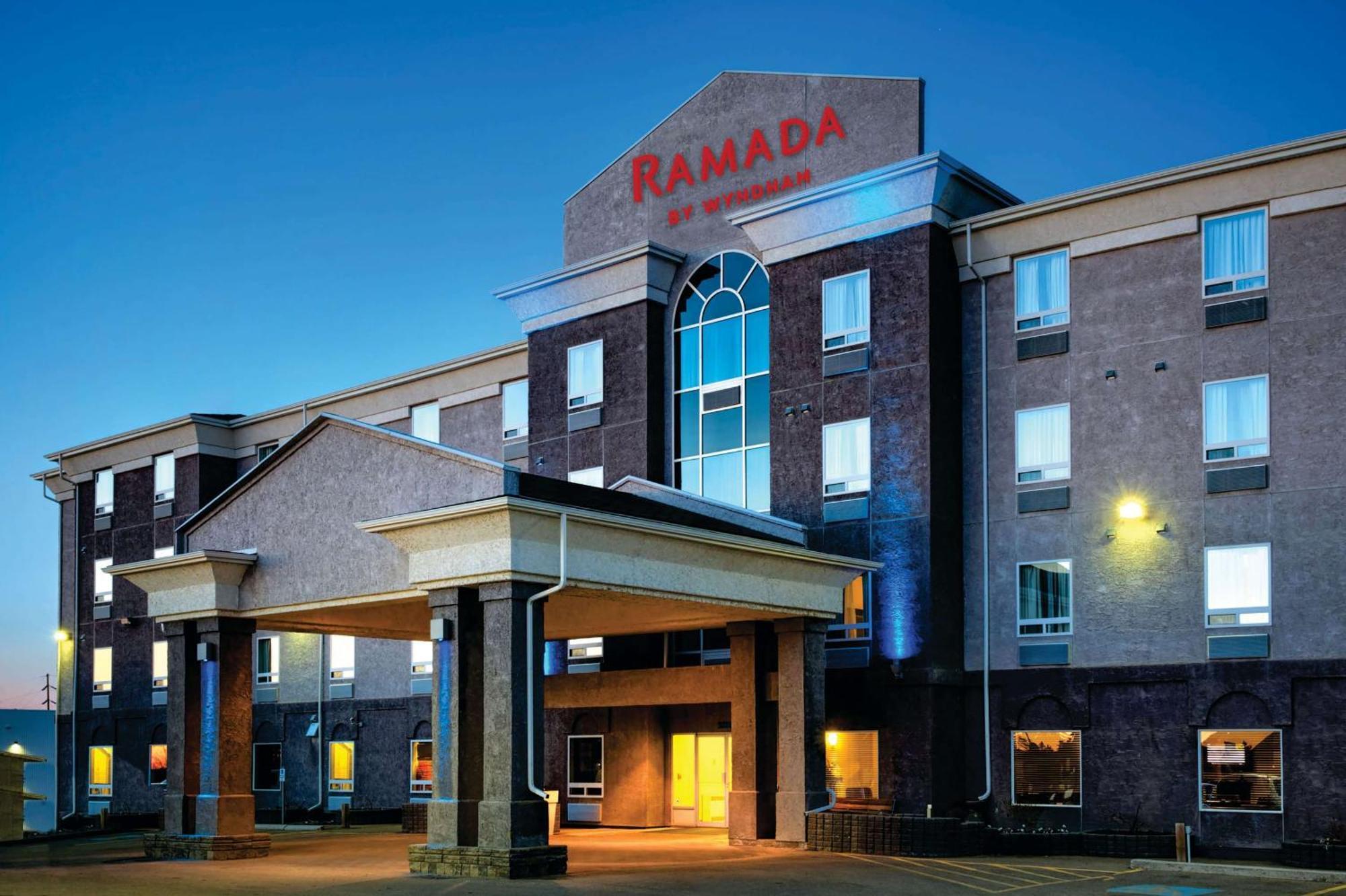 Ramada By Wyndham Prince Albert Dış mekan fotoğraf