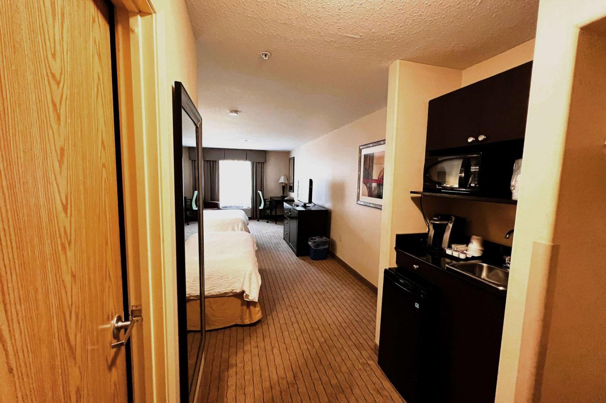 Ramada By Wyndham Prince Albert Dış mekan fotoğraf