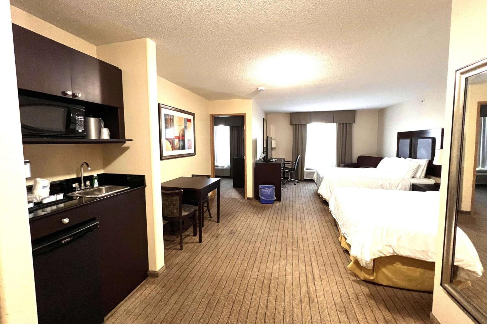 Ramada By Wyndham Prince Albert Dış mekan fotoğraf
