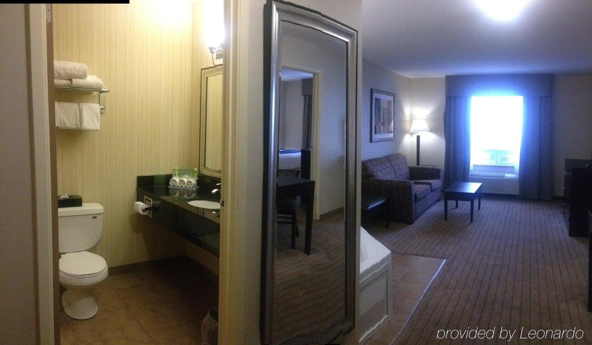 Ramada By Wyndham Prince Albert Dış mekan fotoğraf