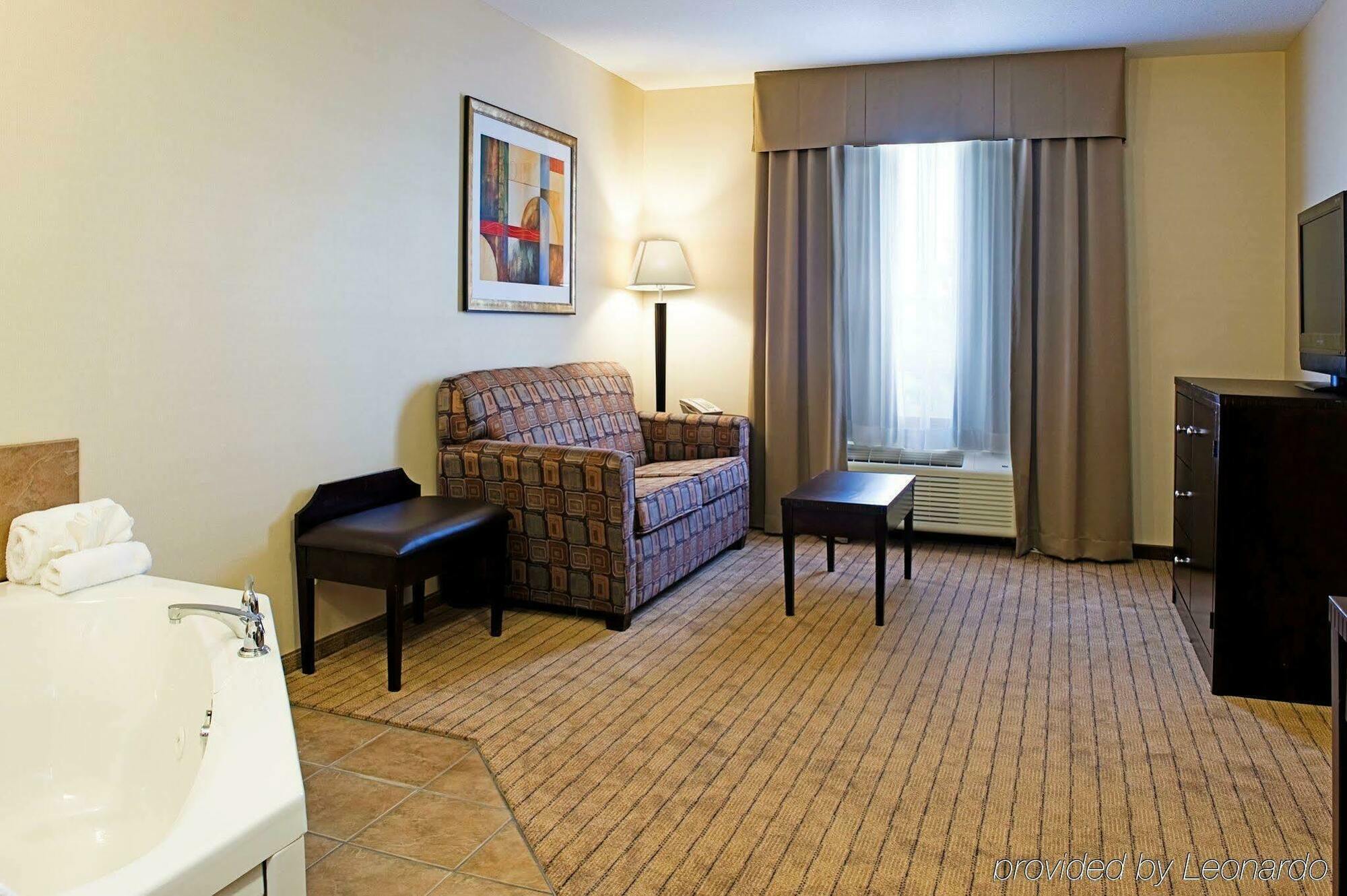 Ramada By Wyndham Prince Albert Dış mekan fotoğraf